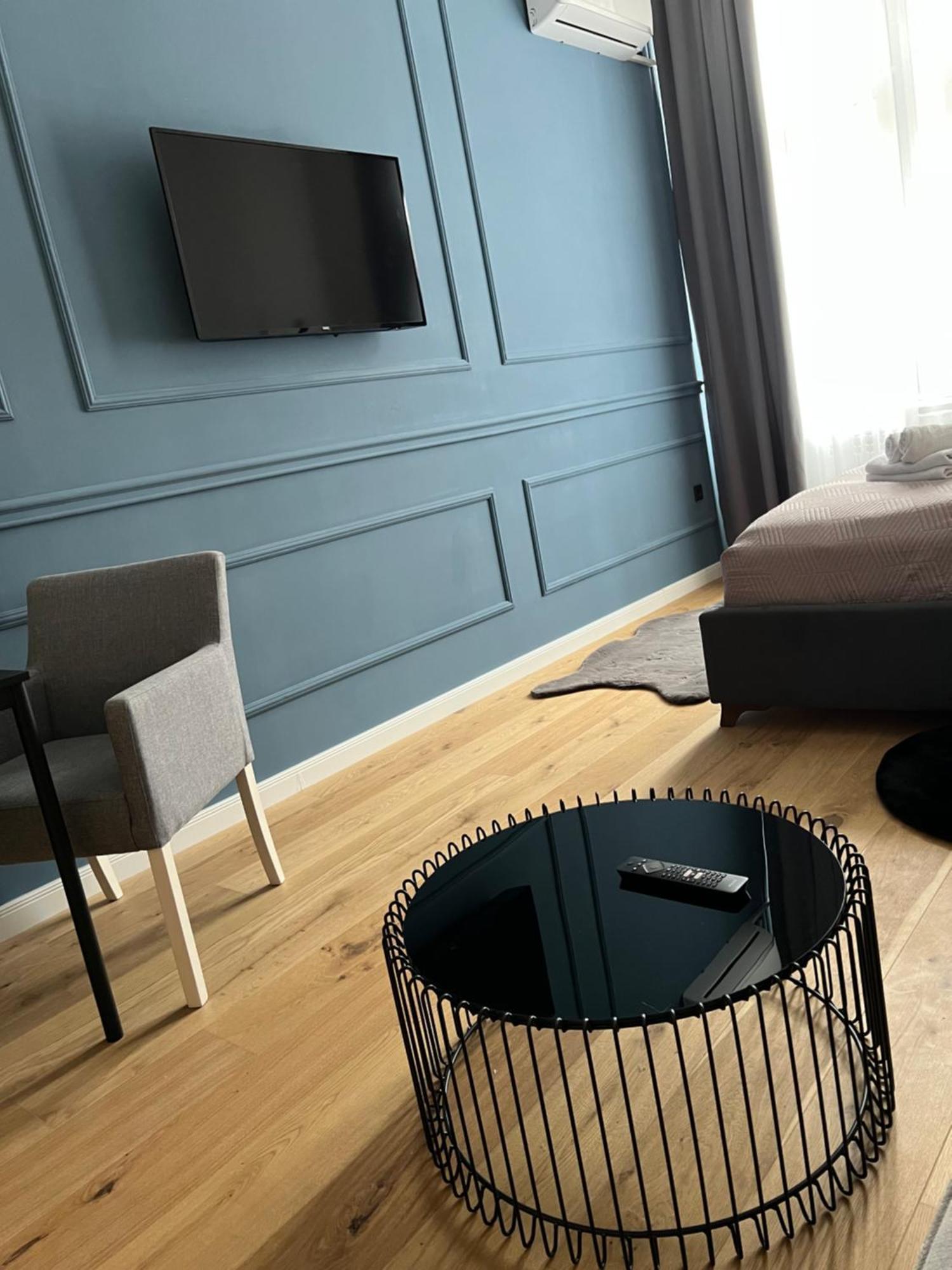 Room 44 أوسييك المظهر الخارجي الصورة
