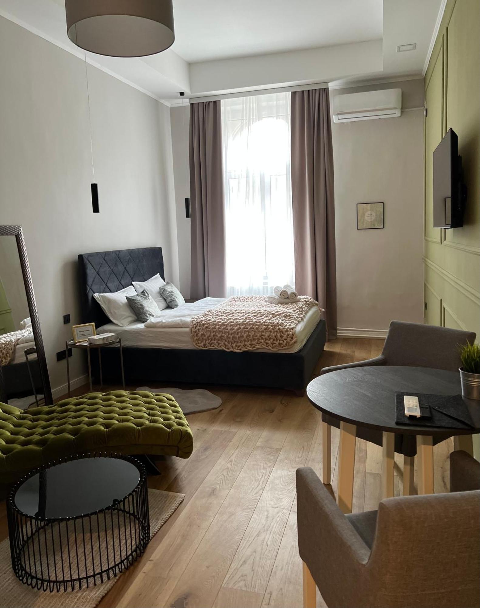 Room 44 أوسييك المظهر الخارجي الصورة
